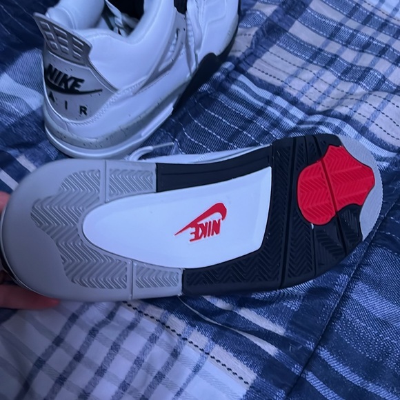 Jordan 4 White Cement BOX SOLD!!! - Picture 6 of 7